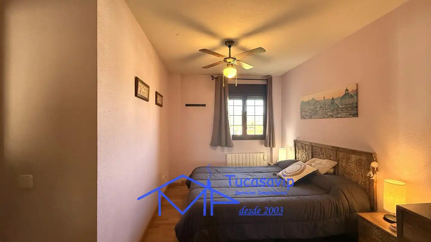 Schlafzimmer von Wohnung zum Verkauf in El Tiemblo  mit Balkon