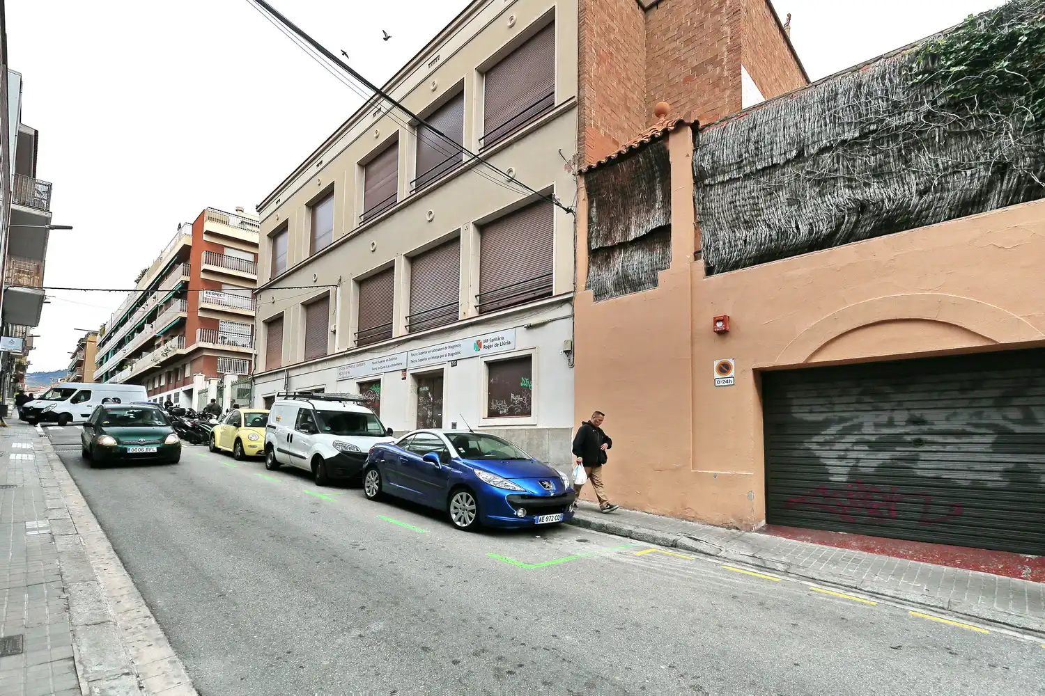Außenansicht von Wohnung zum Verkauf in Barcelona mit Klimaanlage, Heizung und Möbliert