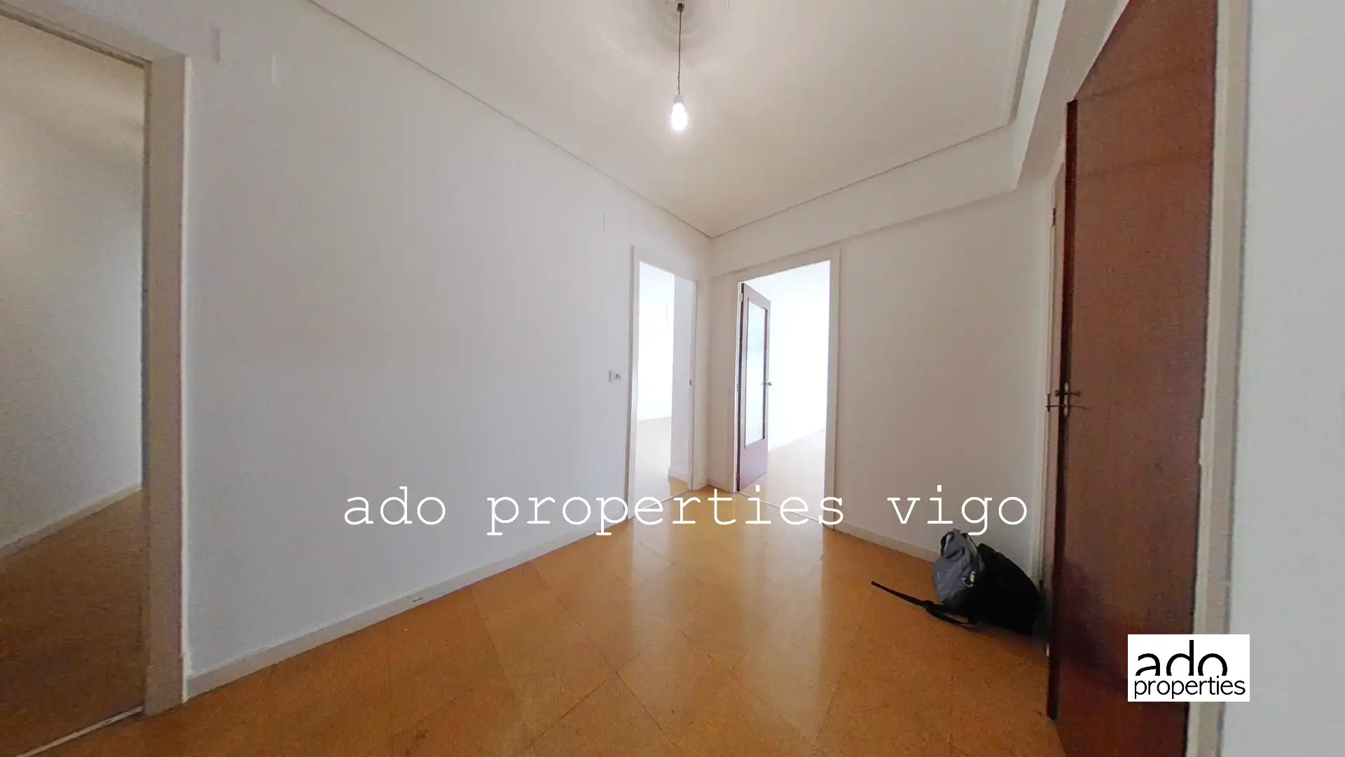 Habitación de Piso en venta en Vigo  con Terraza y Trastero