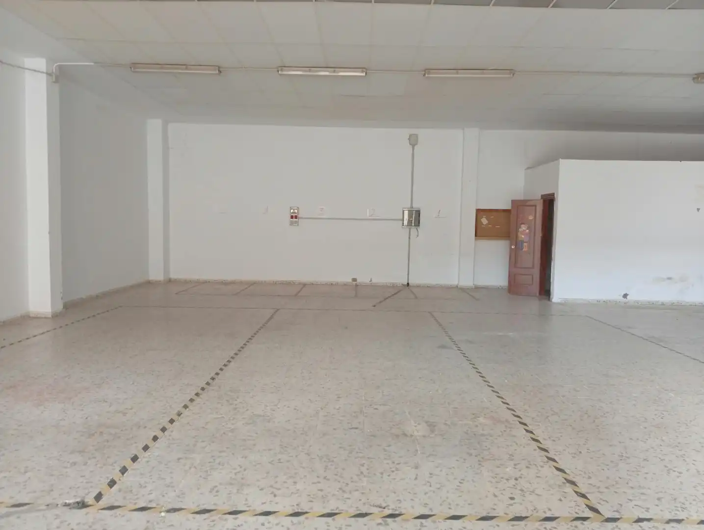 Nave industrial de alquiler en Sur