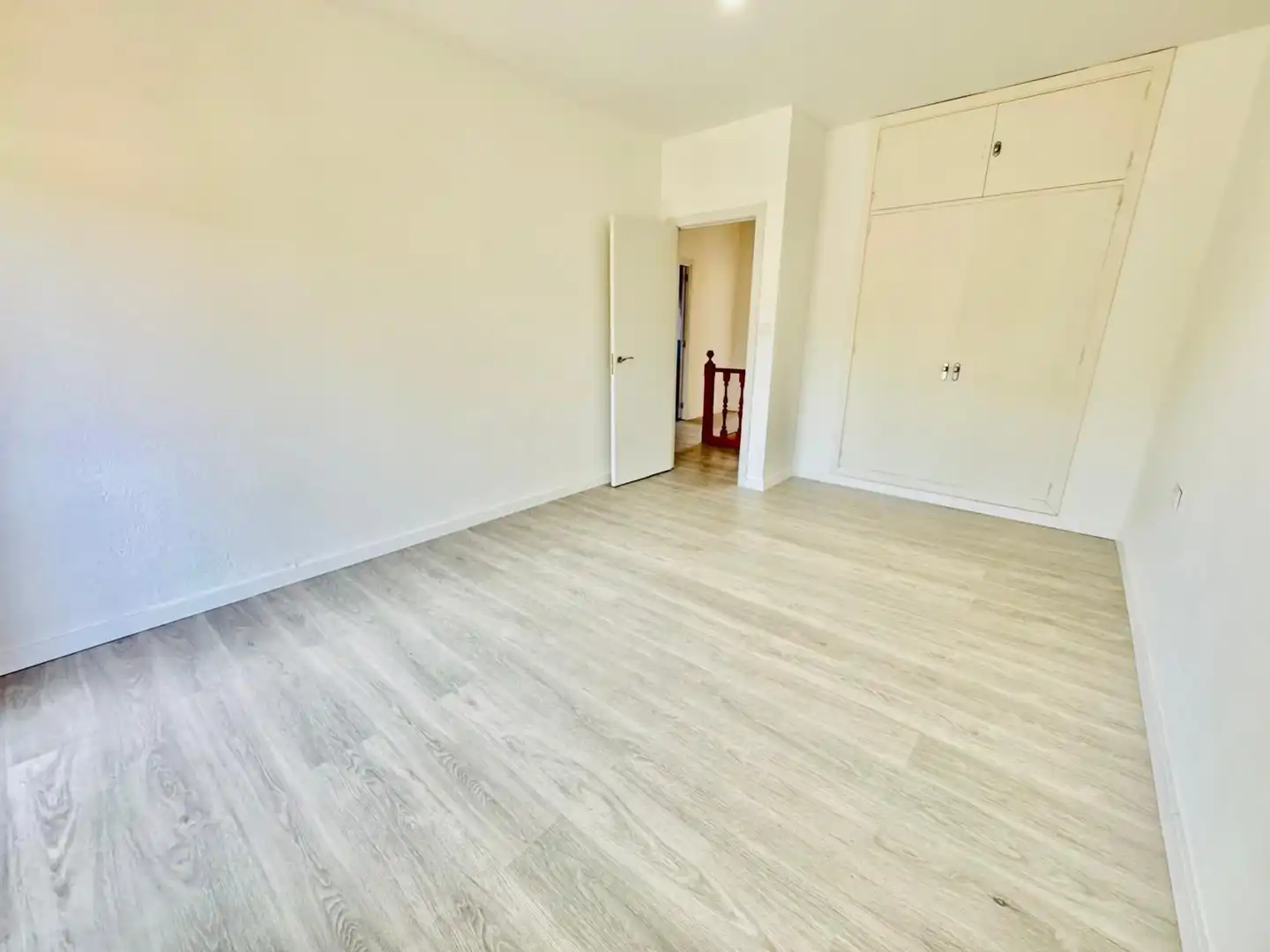 Houses for sale in Algeciras  with Private garden and Swimming Pool