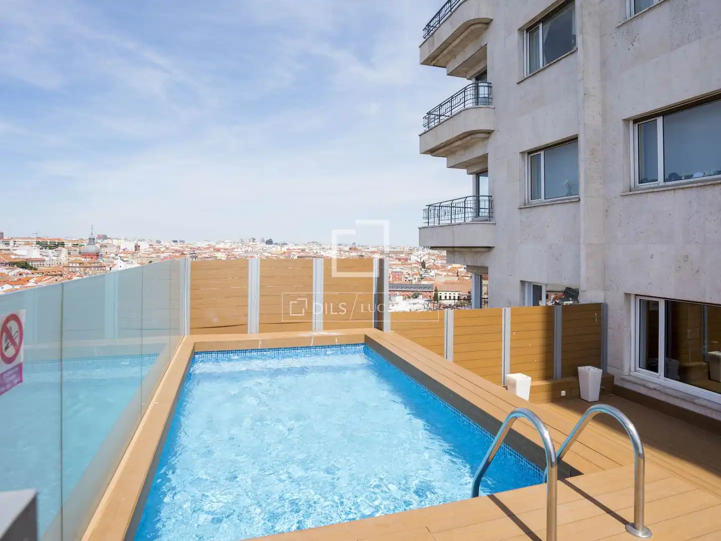 Piscina de Piso de alquiler en Fresno de Torote con Aire acondicionado, Calefacción y Terraza