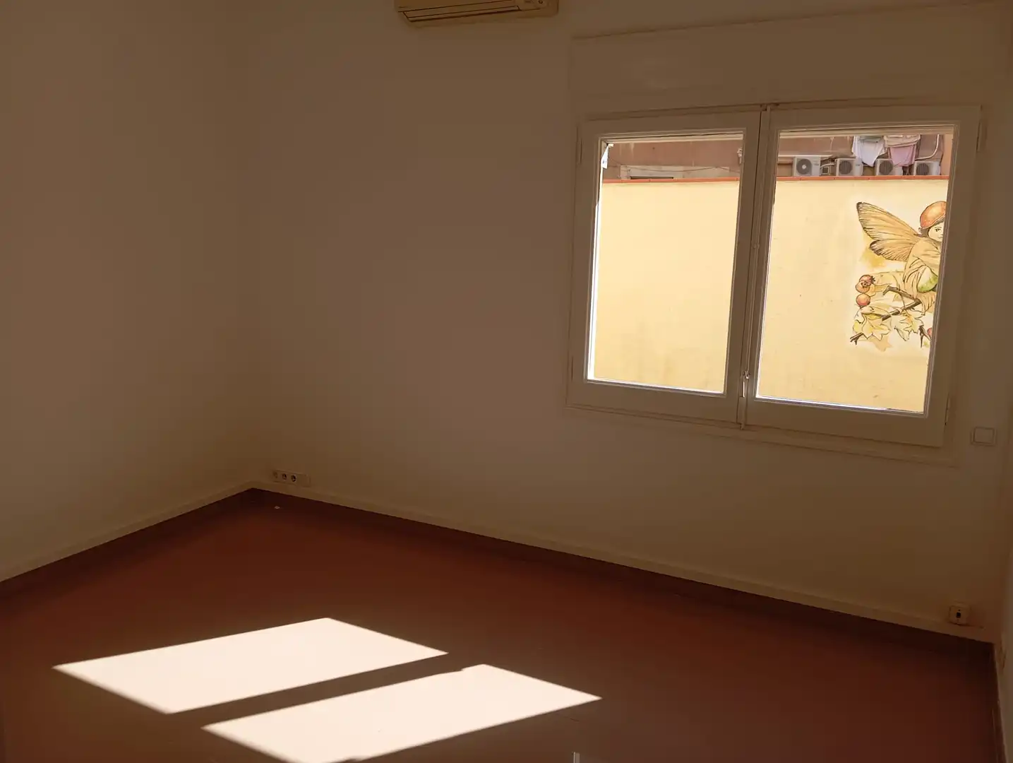 Bedroom of Commercial properties for rent in Barcelona