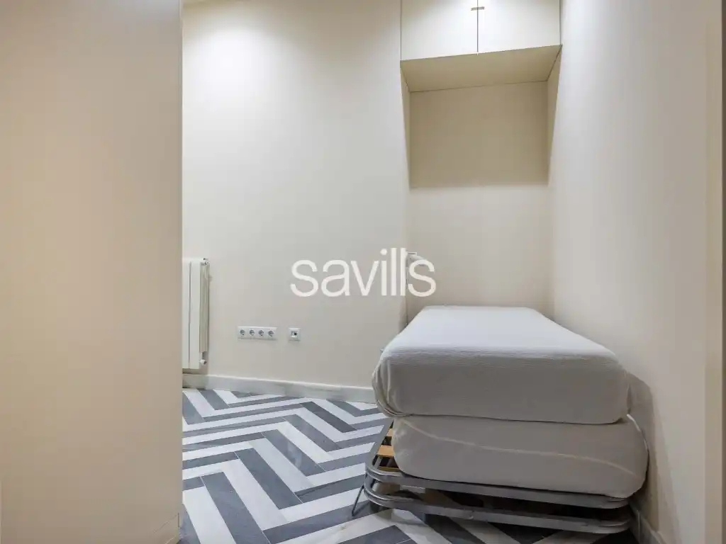 Bedroom of Apartments for sale in Sevilla