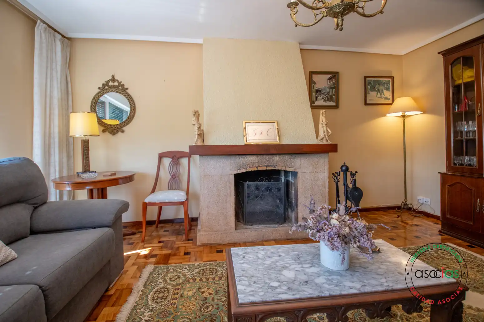 Sala de estar de Casa o chalet en venta en Villaviciosa con Calefacción, Jardín privado y Parquet