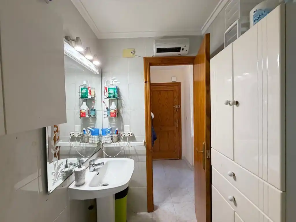 Bathroom of Attic for sale in Torrevieja  with Air Conditioner and Furnished