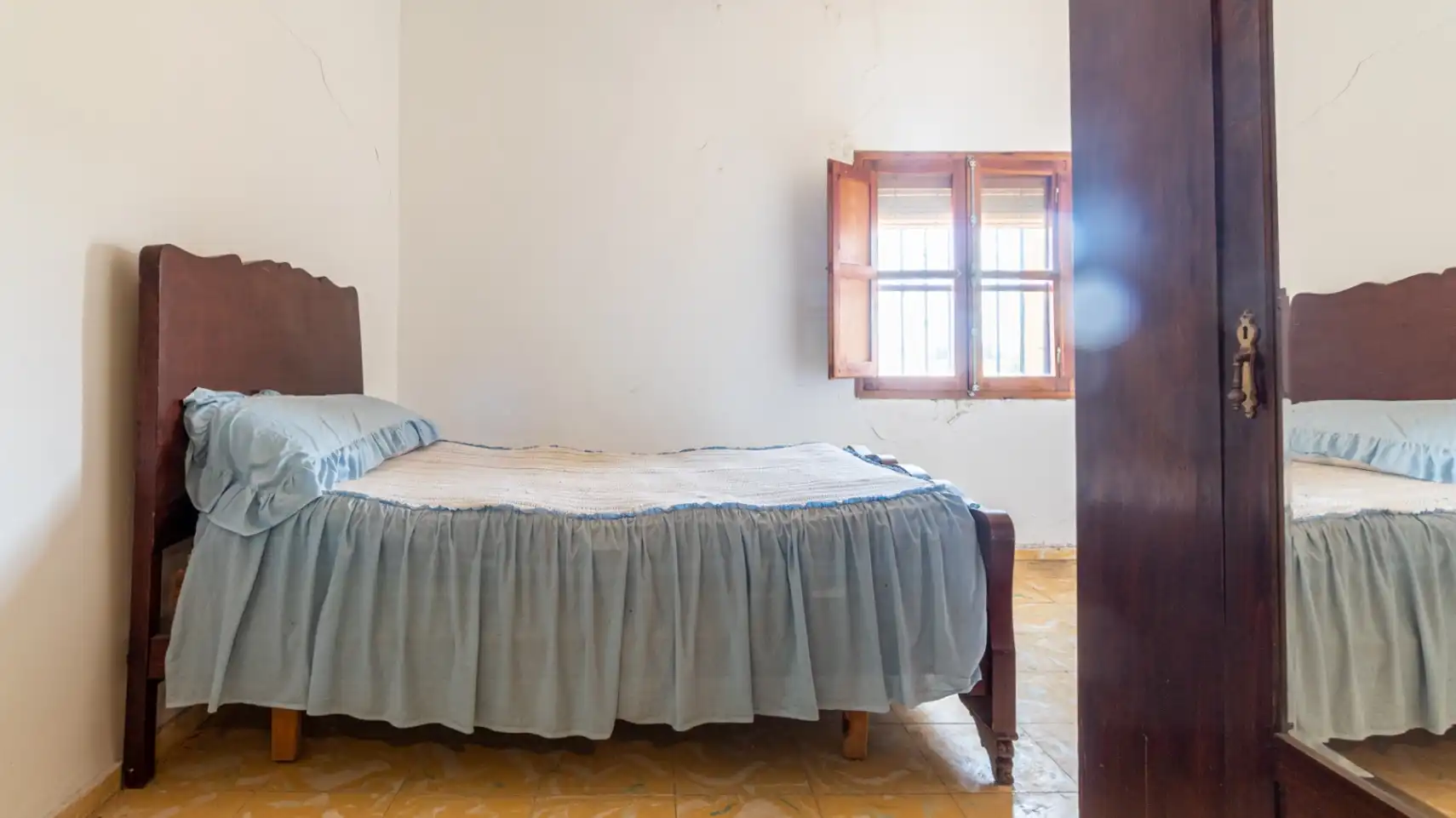 Dormitori de Finca rústica en venda en Beniarbeig amb Jardí privat, Terrassa i Traster