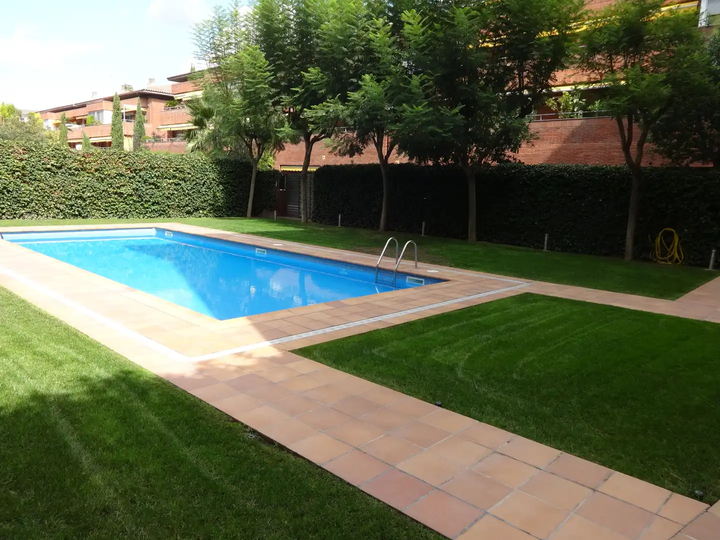 Pis amb piscina de lloguer a Passeig dels Pins