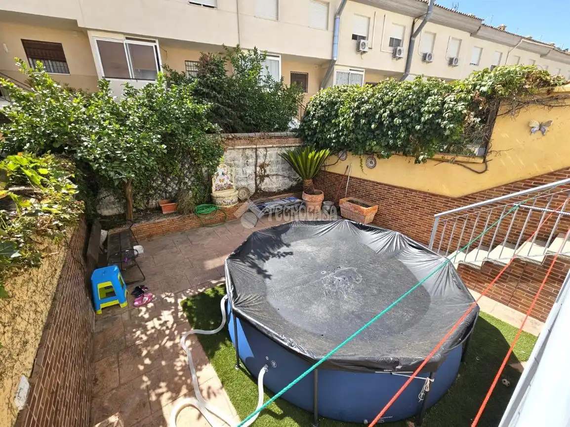 Garden of Detached homes for sale in Vegas del Genil