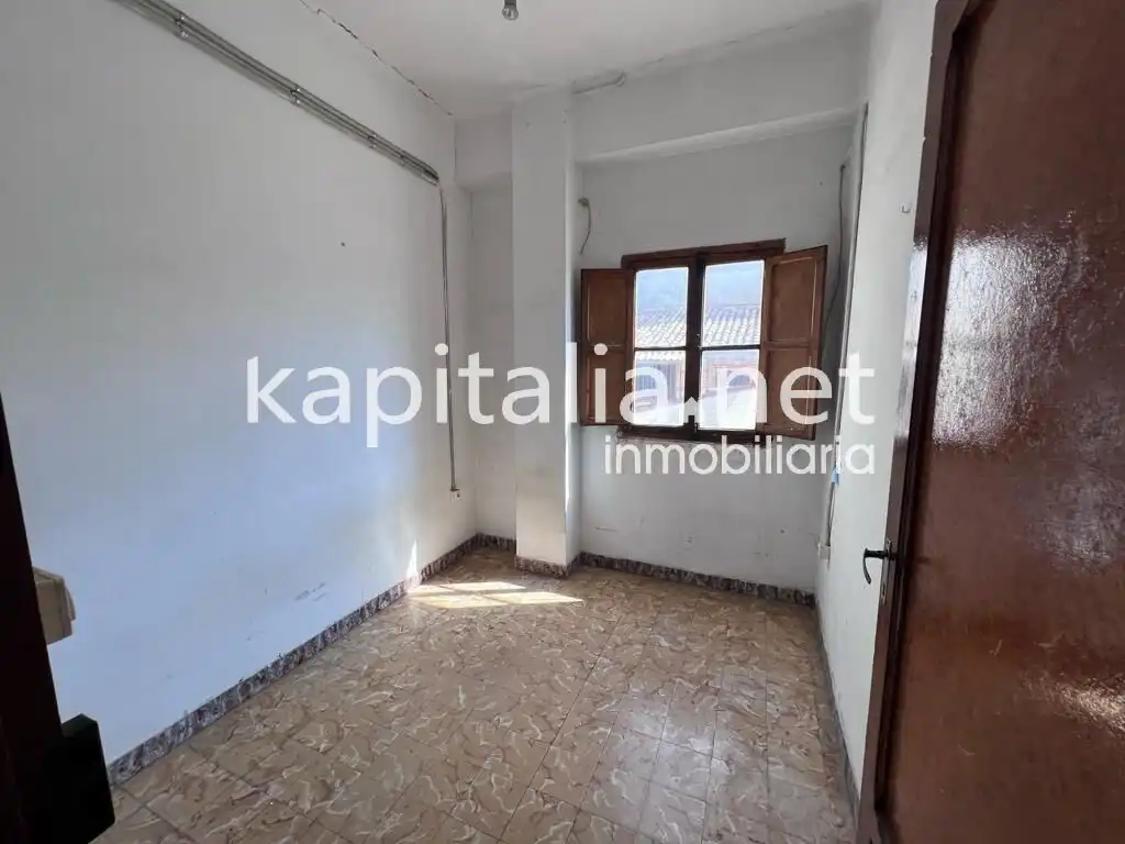 Habitación de Piso en venta en La Llosa de Ranes con Terraza y Balcón