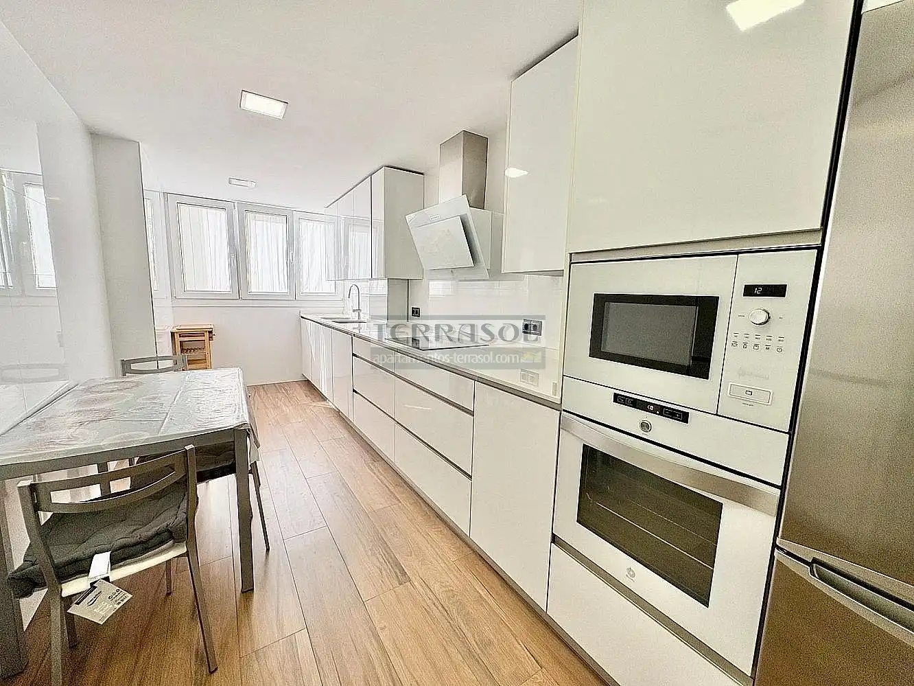 Cuina de Apartament en venda en Vélez-Málaga amb Aire condicionat, Calefacció i Moblat