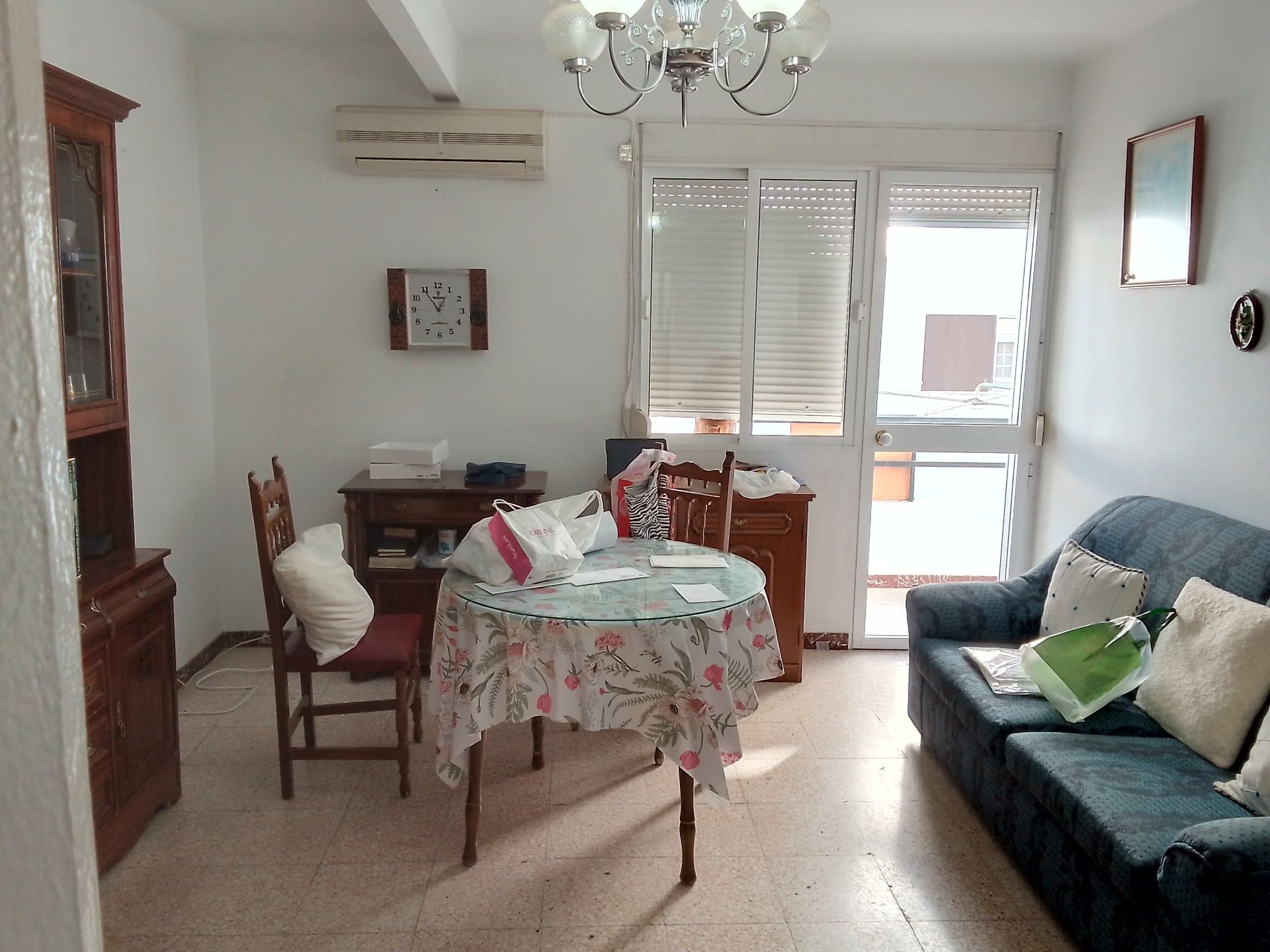 Living room of Flat for sale in Ubrique  with Air Conditioner, Heating and Terrace