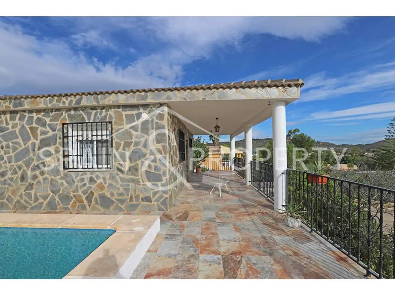 Detached house with pool for sale in Montroi / Montroy, imagen 4
