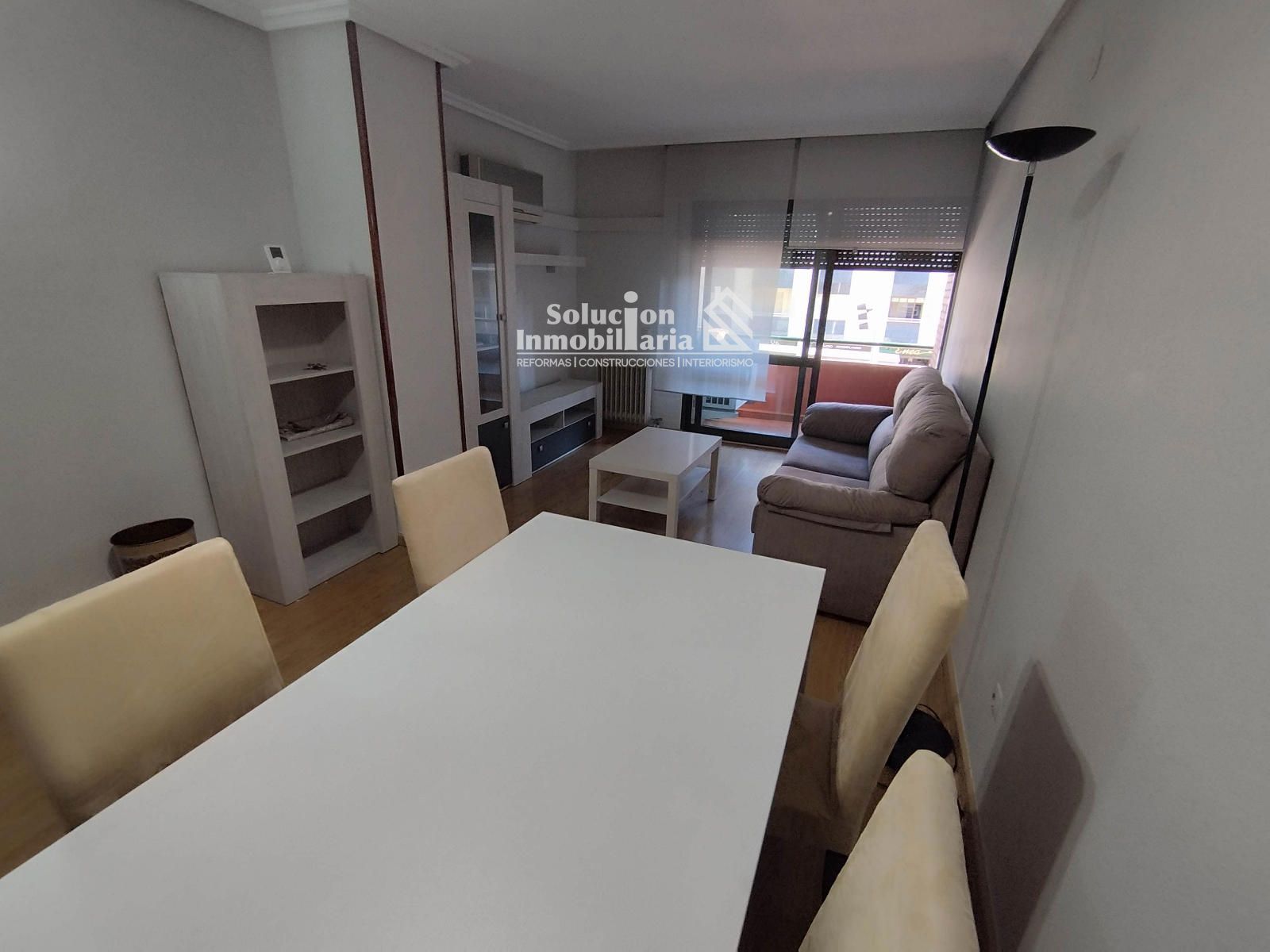 Living room of Flat to rent in Salamanca Capital  with Heating, Terrace and Furnished