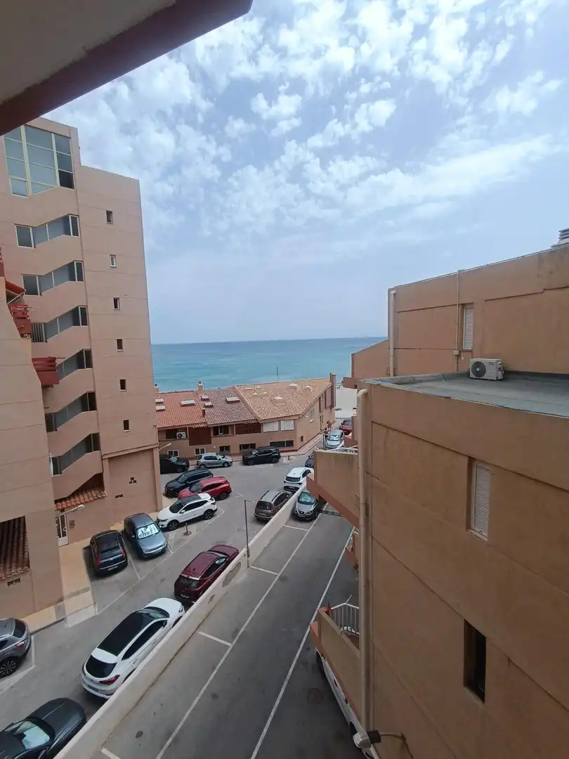 Vista exterior de Estudi en venda en La Manga del Mar Menor amb Traster i Moblat