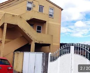 Exterior view of Single-family semi-detached for sale in Vigo   with Private garden and Balcony