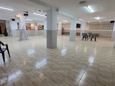 Locale commerciale in vendita a Carrer de Peris Brell 48
