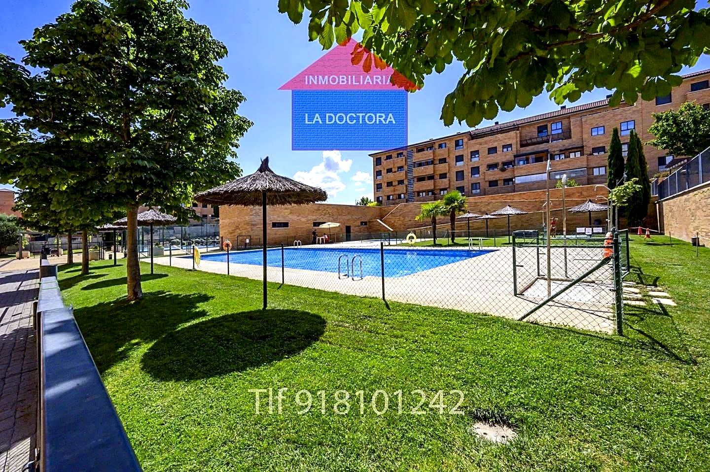 Vista exterior de Pis en venda en Navalcarnero amb Calefacció, Terrassa i Traster