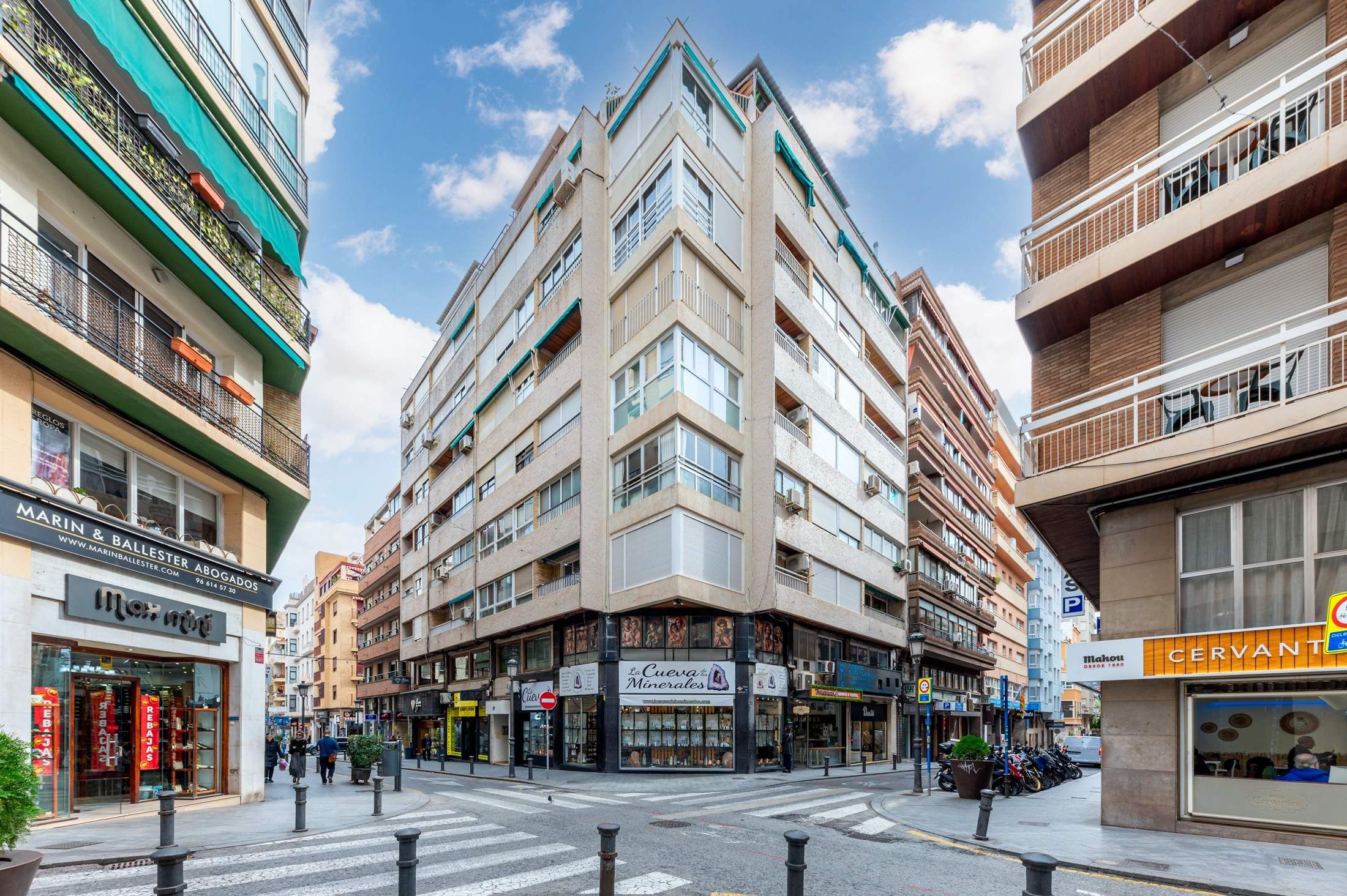 Wohnung zum Verkauf in Calle MED PASCUAL PEREZ, Barrio del Centro, Centro