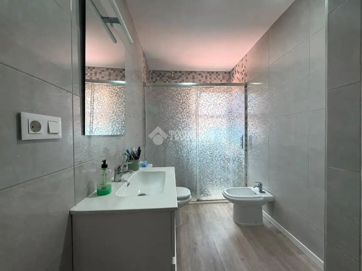 Bathroom of Flat for sale in Mijas