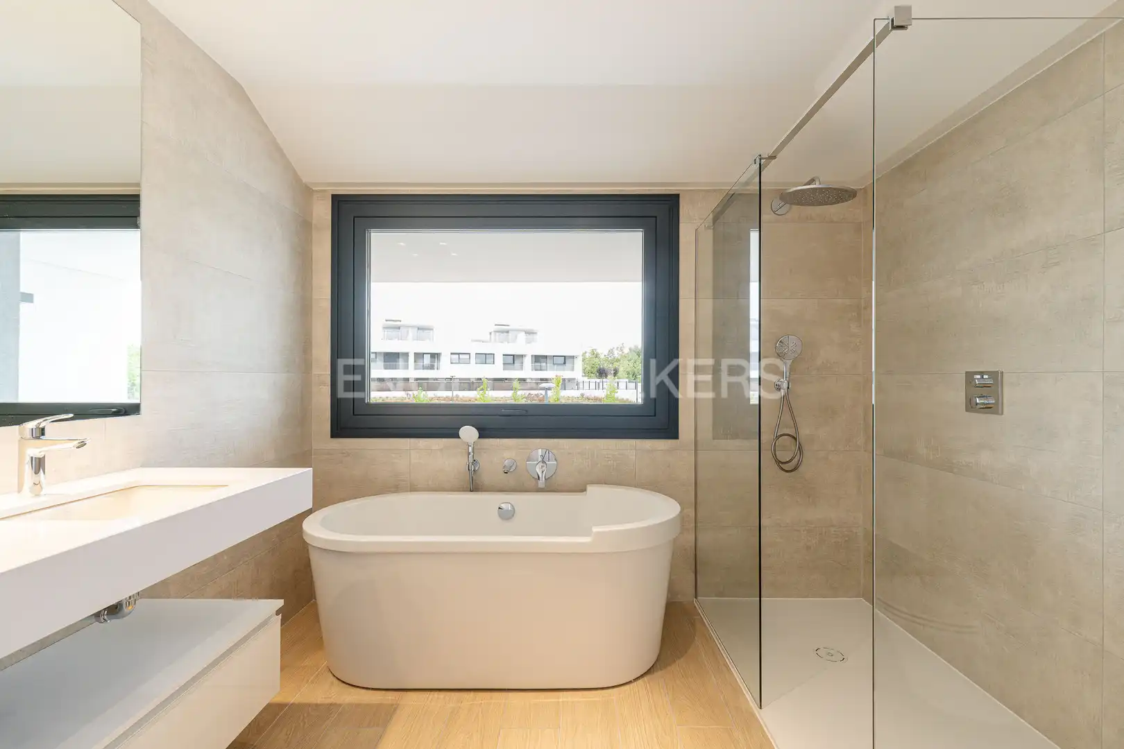 Bathroom of Detached homes for rent in Boadilla del Monte  with Air Conditioner, Heating and Private garden