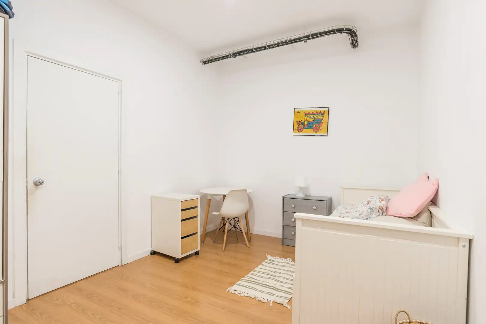 Habitación de Nave industrial en venta en Madrid