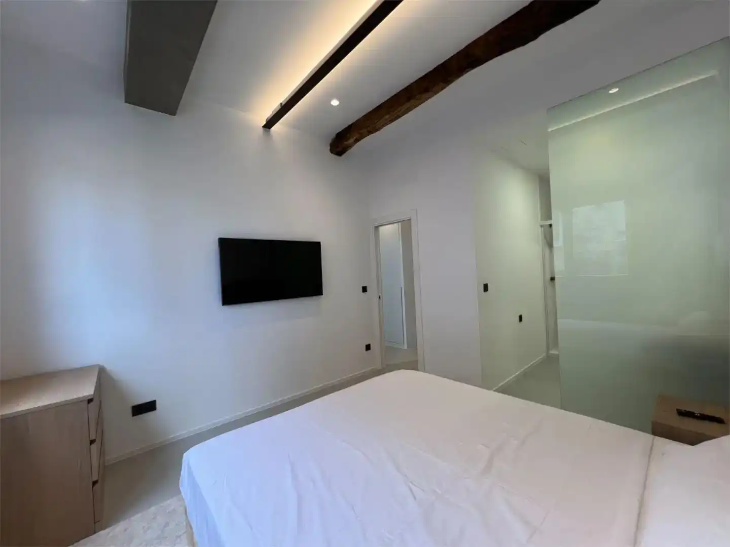 Schlafzimmer von Wohnung zur Miete in Ferrol mit Balkon