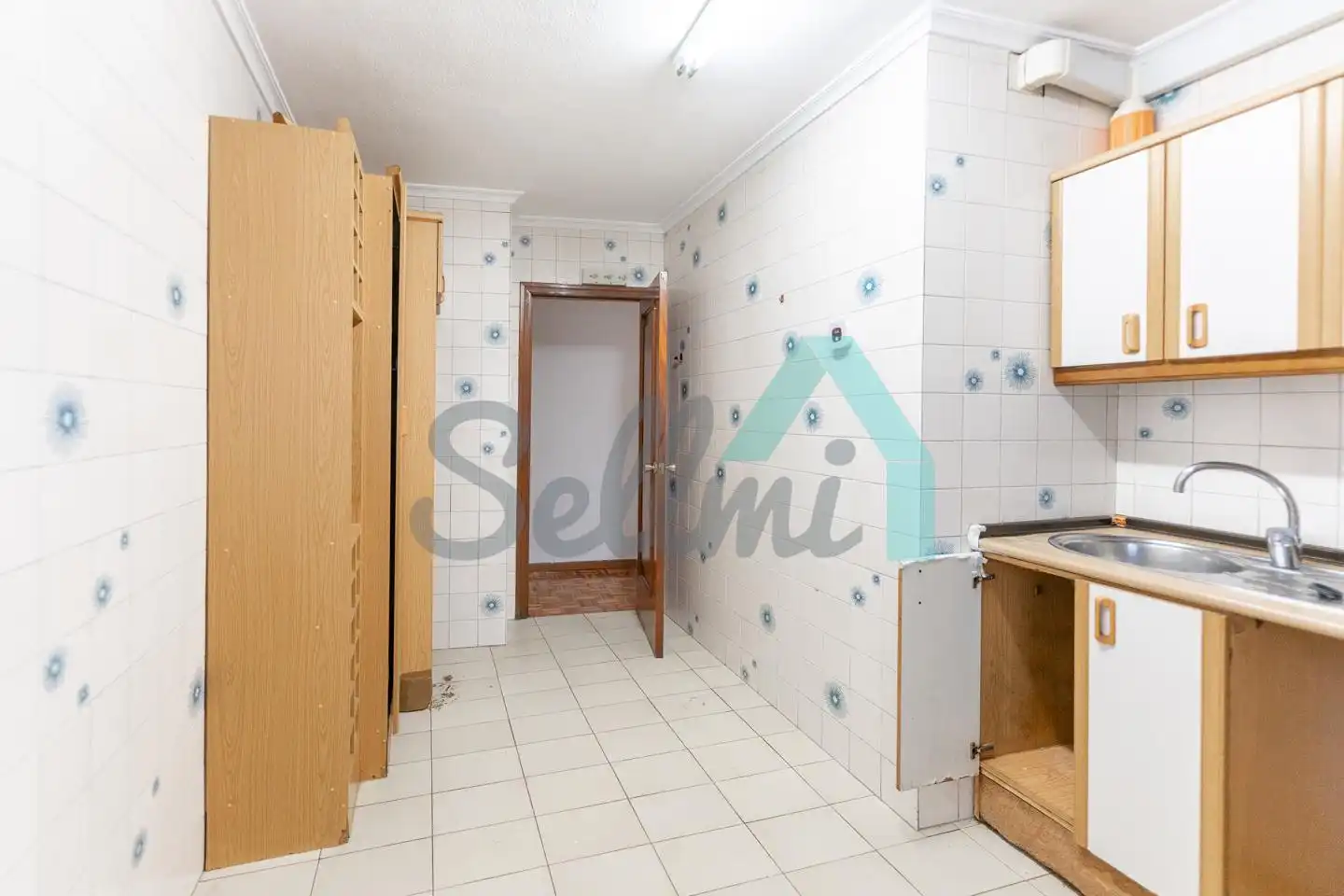 Cuina de Pis en venda en Oviedo  amb Calefacció, Parquet i Terrassa