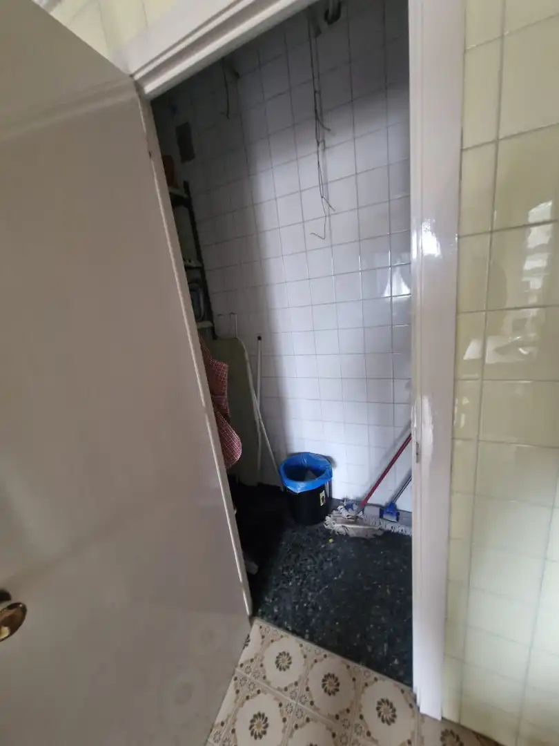Bathroom of Flat for sale in Ourense Capital   with Heating, Parquet flooring and Terrace