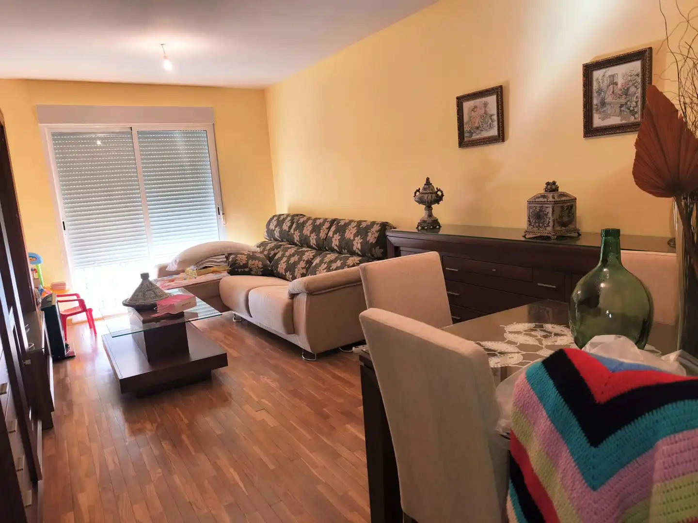 Sala de estar de Casa adosada en venta en Ciudad Real con Aire acondicionado, Calefacción y Jardín privado