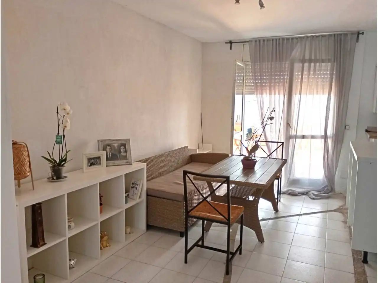 Sala d'estar de Casa o xalet en venda en Cunit amb Calefacció, Jardí privat i Terrassa