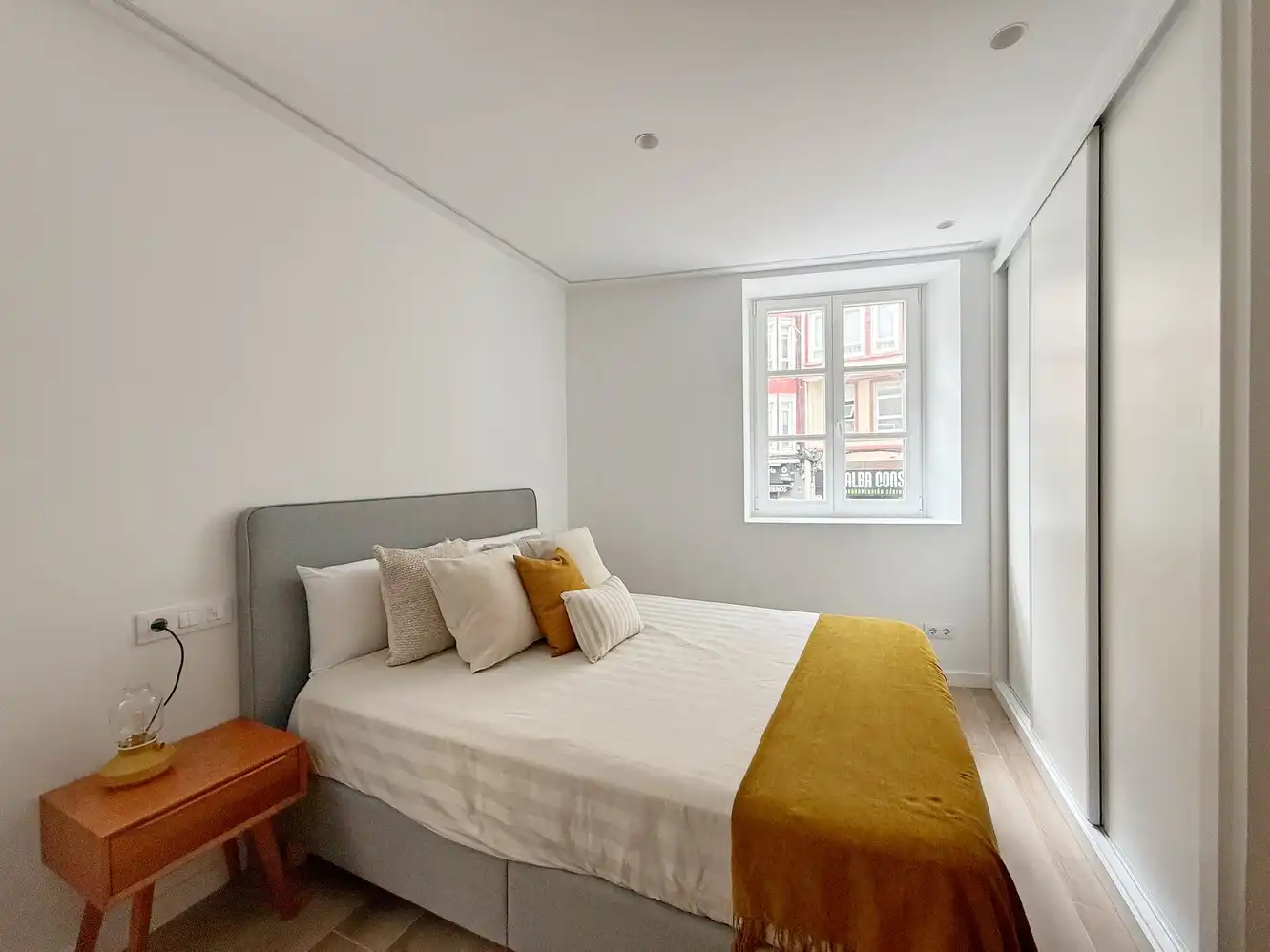 Habitación de Loft de alquiler en A Coruña Capital  con Calefacción y Amueblado