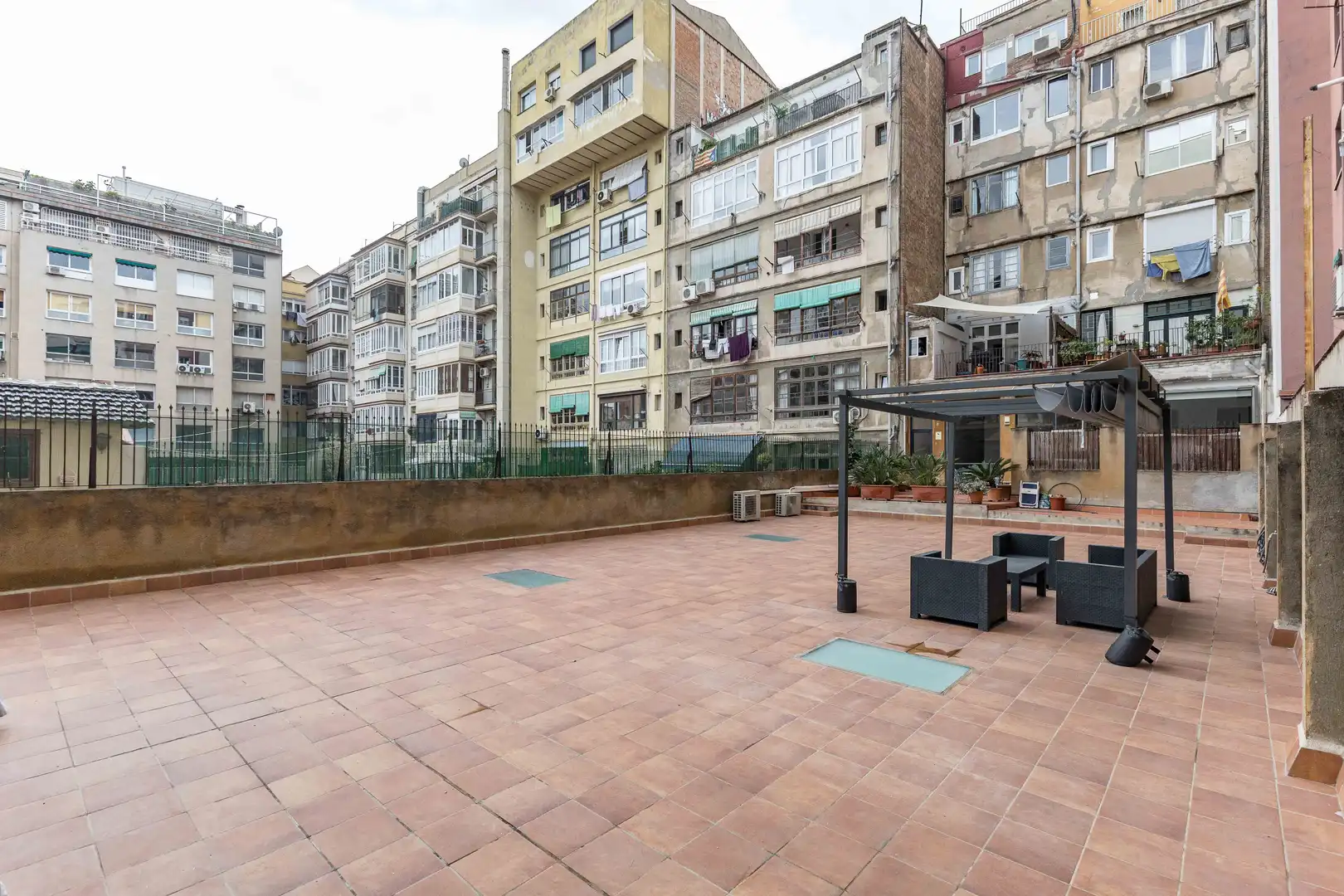 Terrasse von Büro zum Verkauf in Barcelona mit Klimaanlage und Terrasse