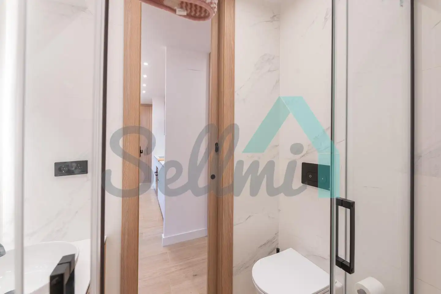 Flat for rent in Calle Real Oviedo, Masip