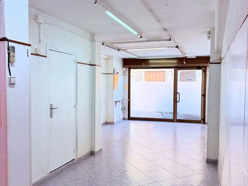 Gewerbefläche zur Miete in Sant Felip 82