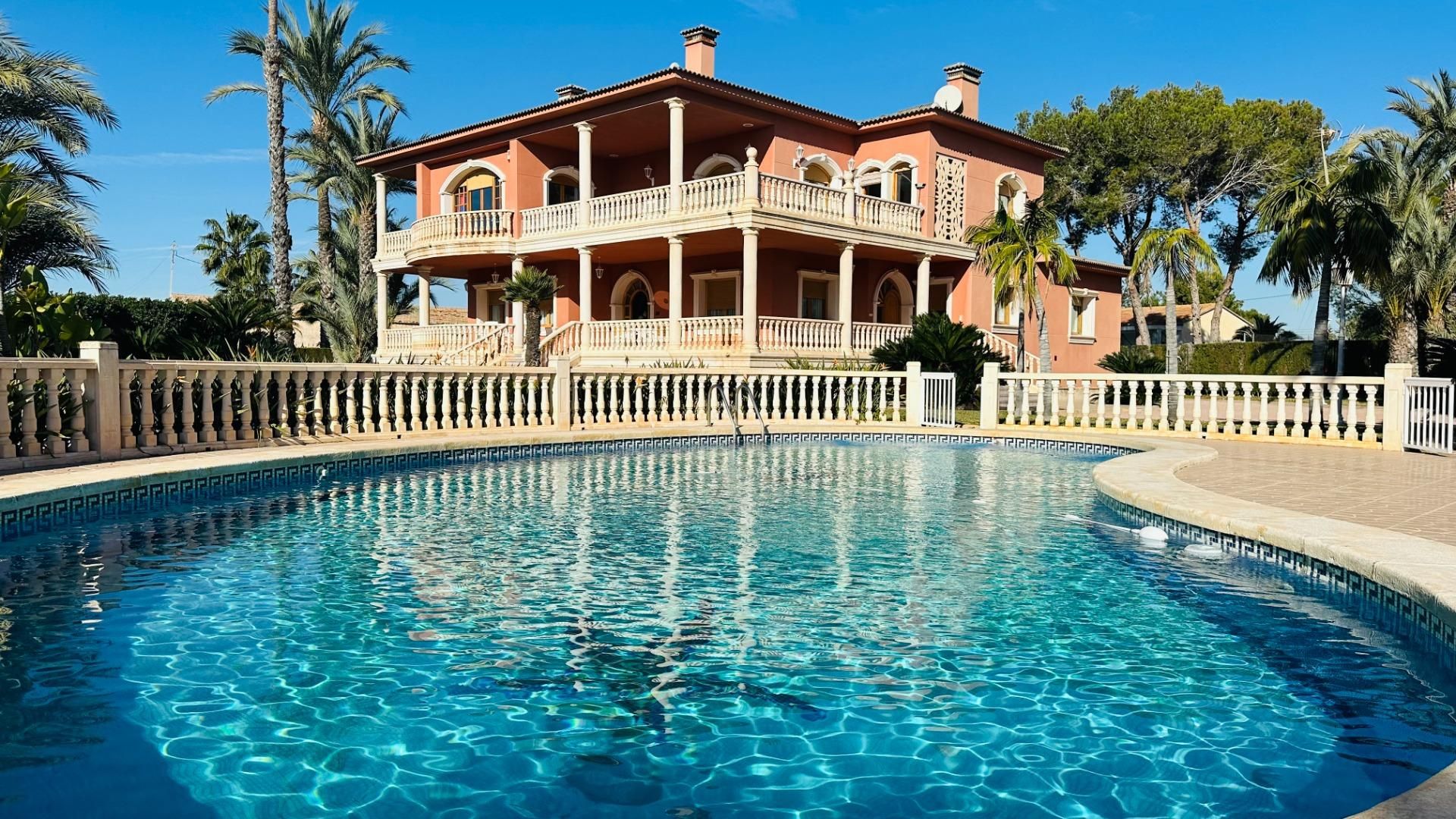 Piscina de Casa o xalet en venda en Elche / Elx amb Aire condicionat, Jardí privat i Terrassa