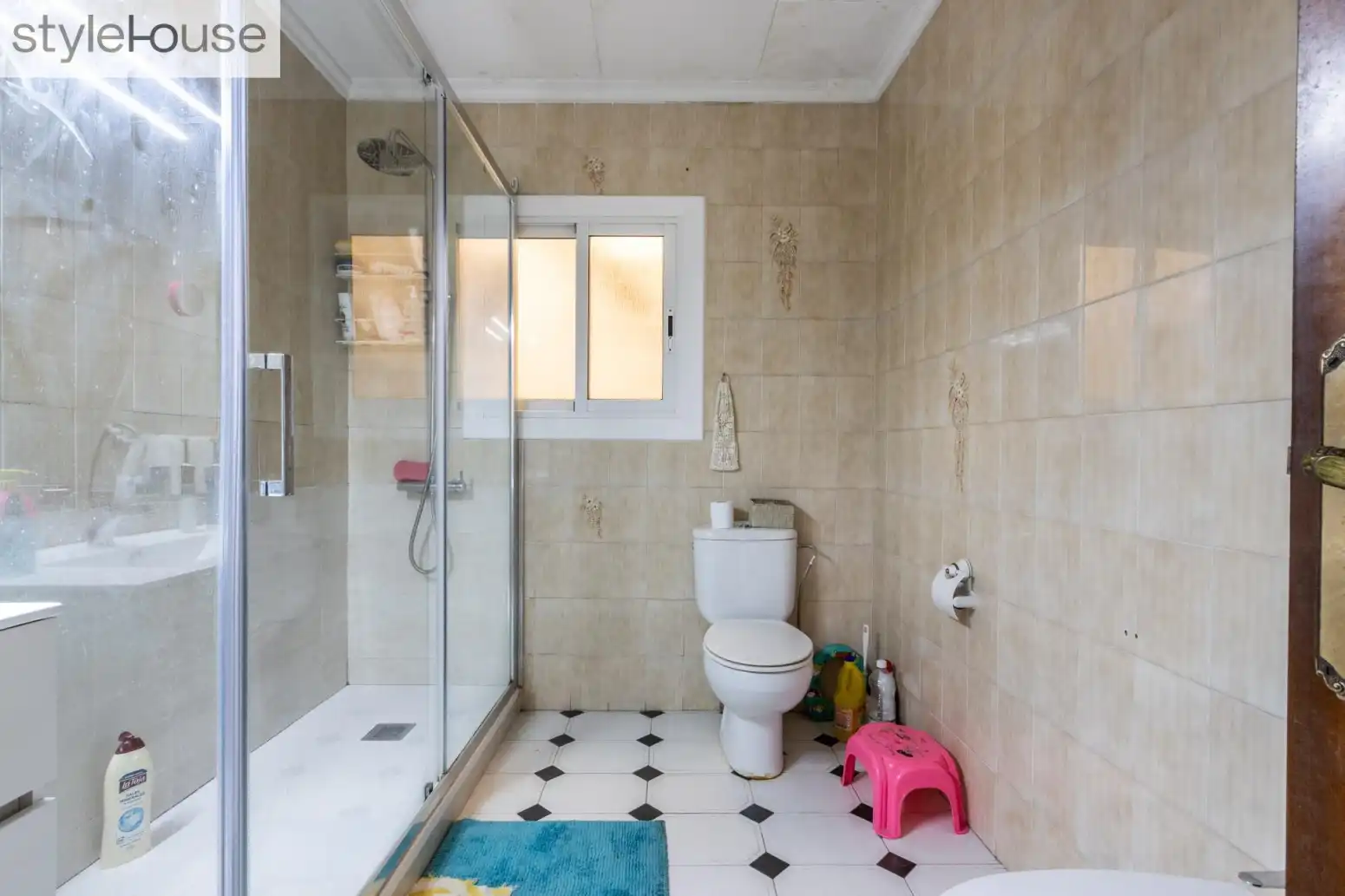 Bathroom of Houses for sale in Terrassa  with Parquet flooring, Terrace and Storage room