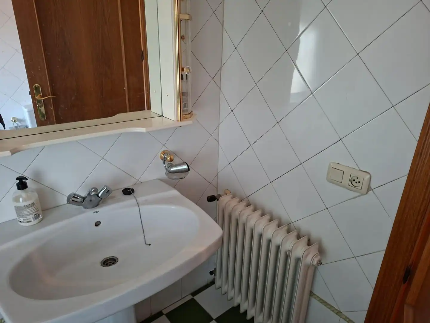 Bathroom of Attic for sale in Ciudad Real  with Heating, Terrace and Community pool