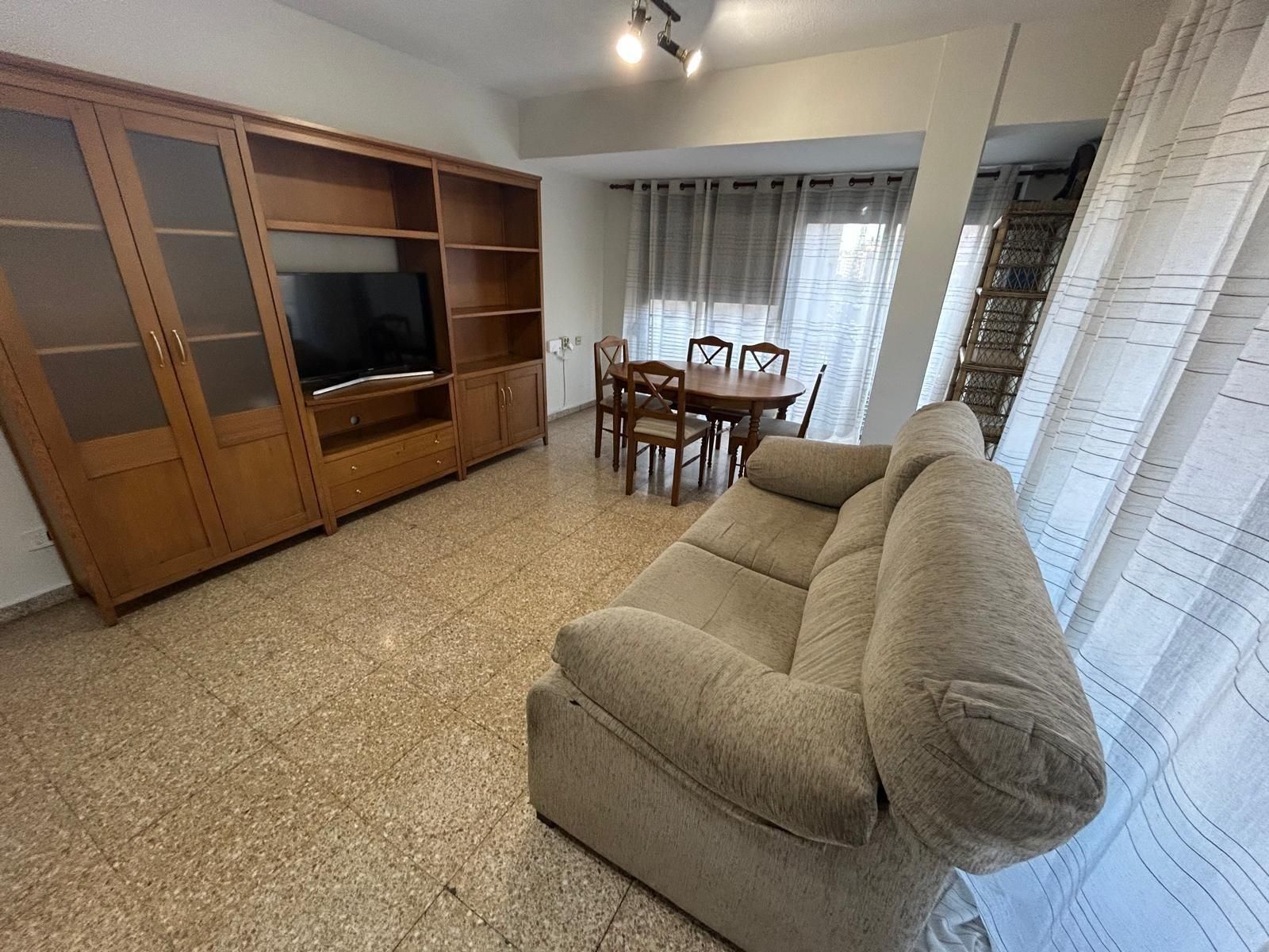 Living room of Flat for sale in  Valencia Capital  with Air Conditioner and Alarm