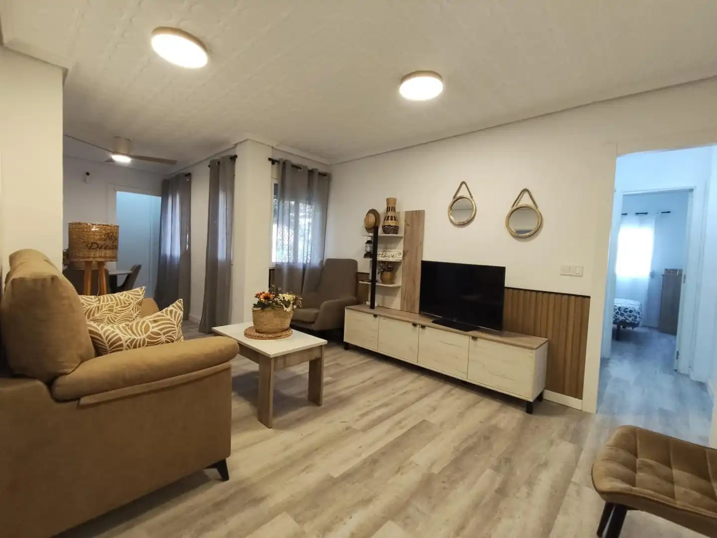 Wohnzimmer von Wohnung zur Miete in Sagunto / Sagunt mit Abstellraum und Möbliert
