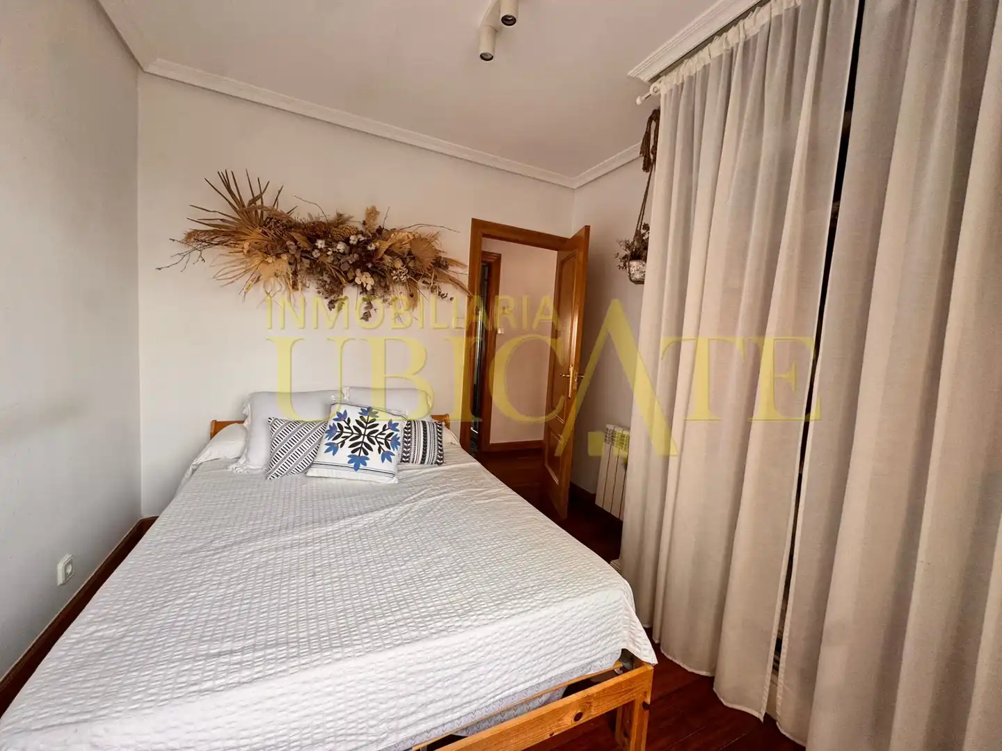 Habitación de Piso en venta en Castro-Urdiales con Calefacción, Terraza y Amueblado