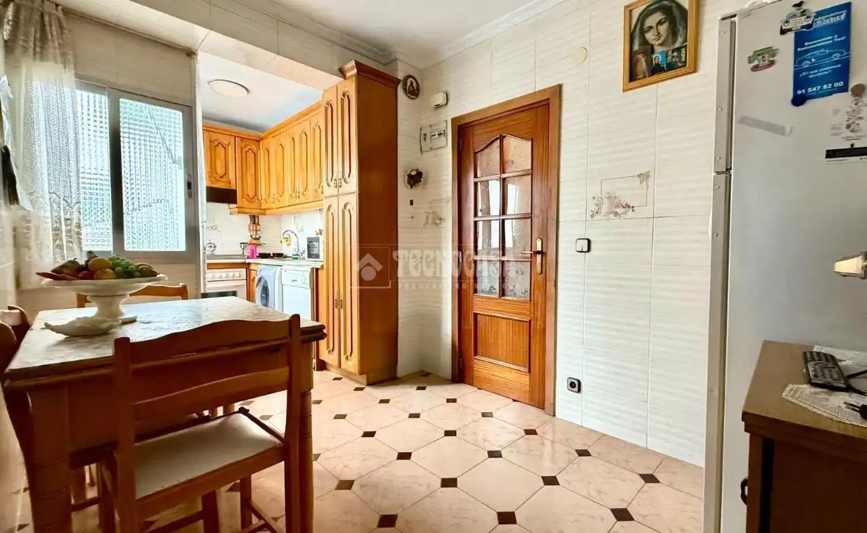 Cuina de Pis en venda en Madrid amb Calefacció i Parquet