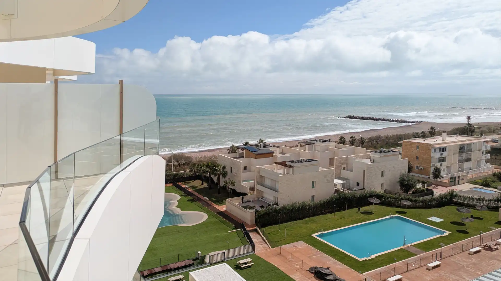 Ático de obra nueva con piscina en venta en Avinguda de la Tramuntana 22