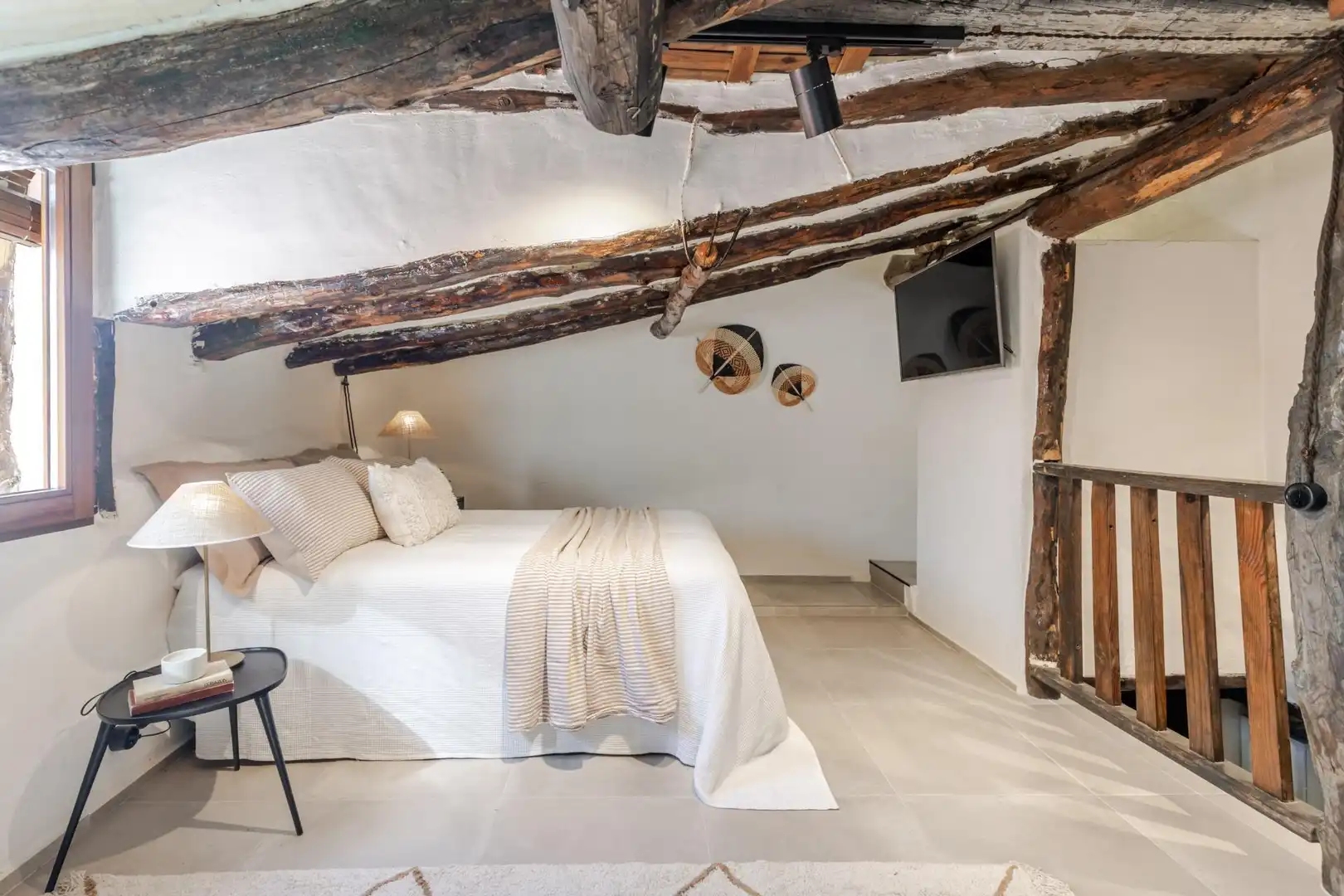 Habitación de Finca rústica en venta en Venta del Moro con Jardín privado, Terraza y Amueblado