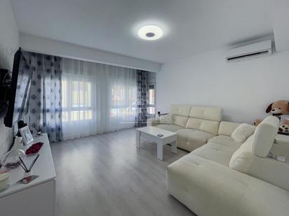 Wohnzimmer von Wohnung zum verkauf in Vinaròs mit Klimaanlage und Balkon