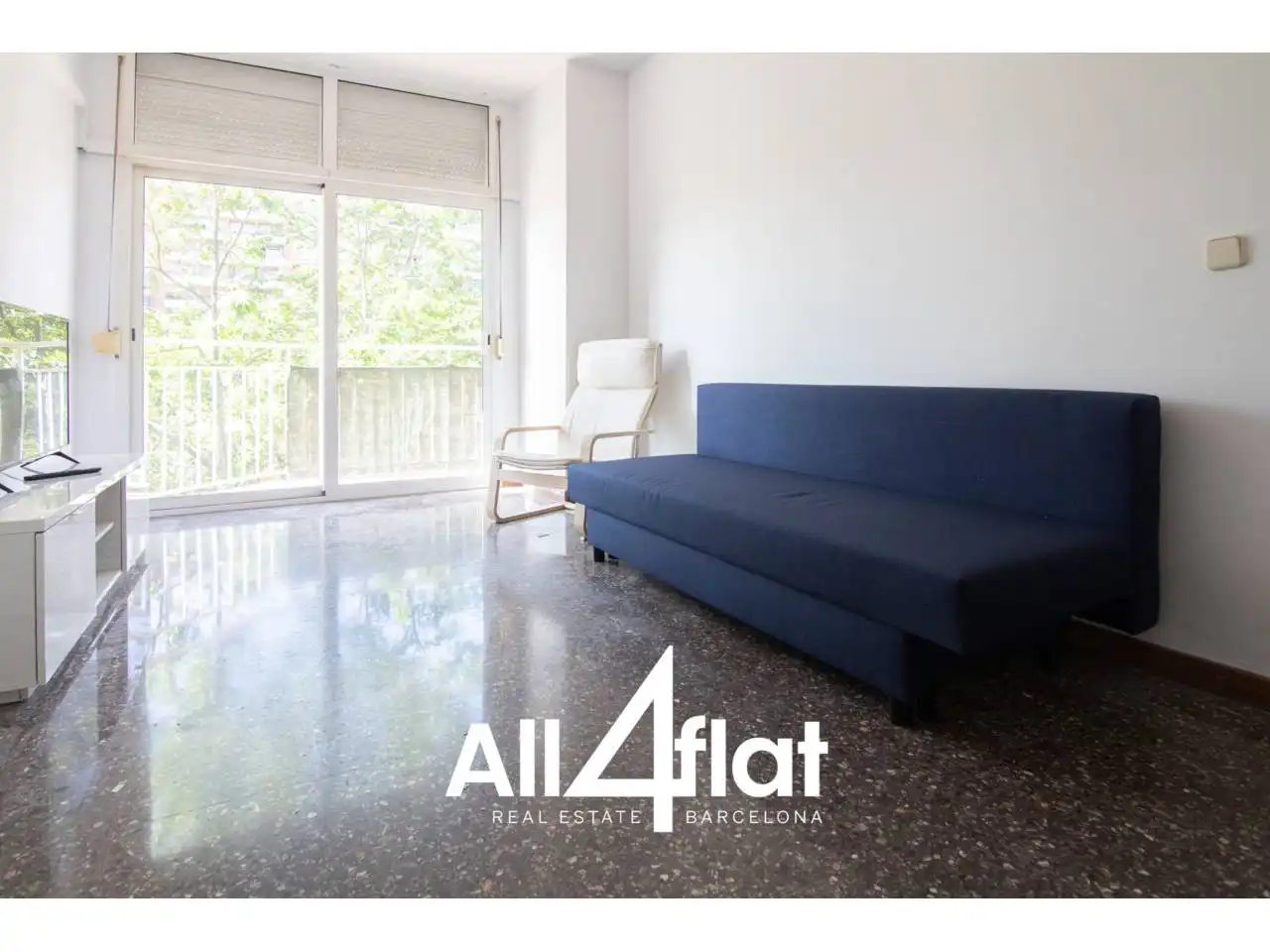 Vista exterior de Piso de alquiler en Barcelona con Calefacción, Amueblado y Balcón