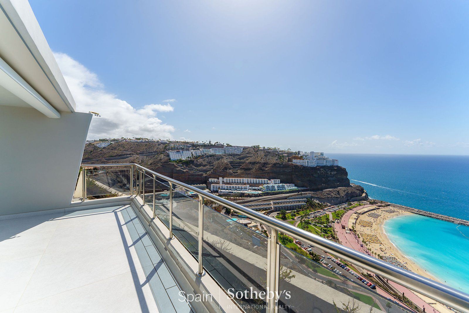 Exterior view of Apartments for sale in San Bartolomé de Tirajana  with Air Conditioner, Heating and Terrace