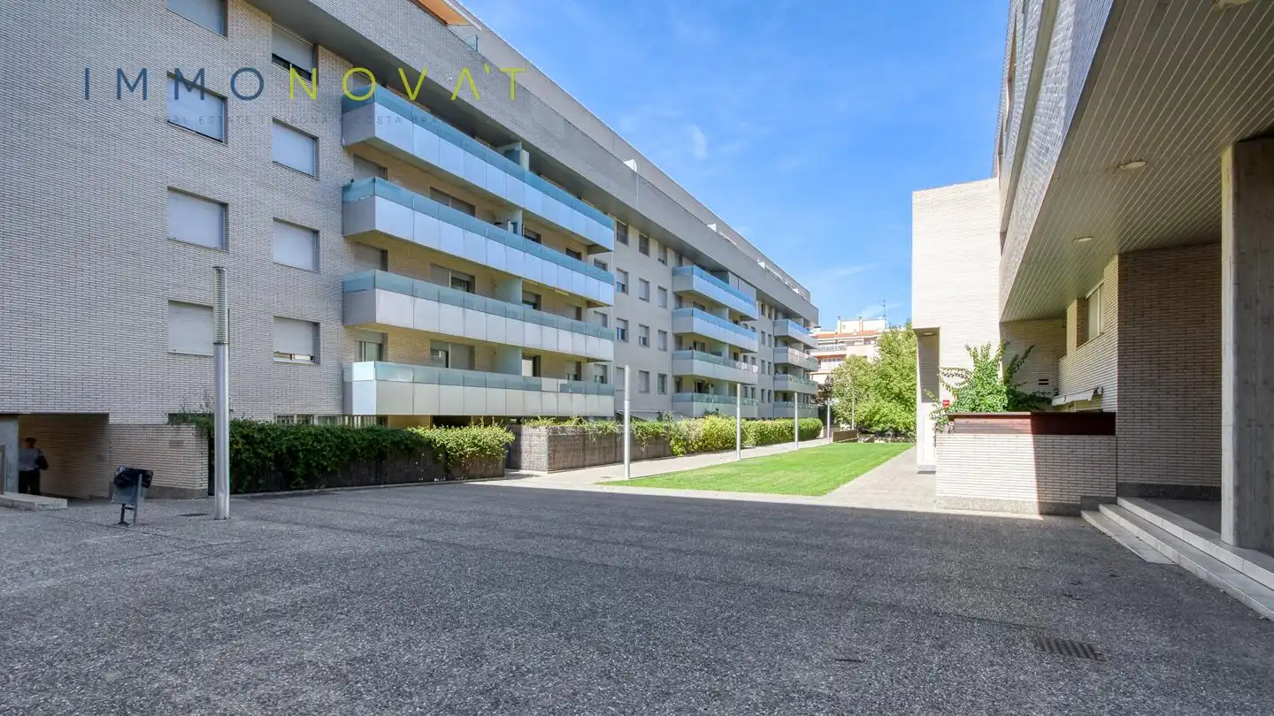 Exterior view of Flat for sale in Eixample Sud – Migdia