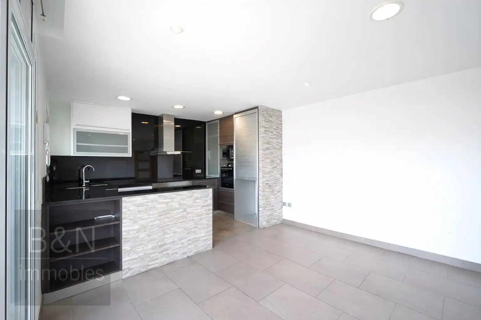 Kitchen of Flat for sale in Terrassa  with Air Conditioner, Heating and Balcony