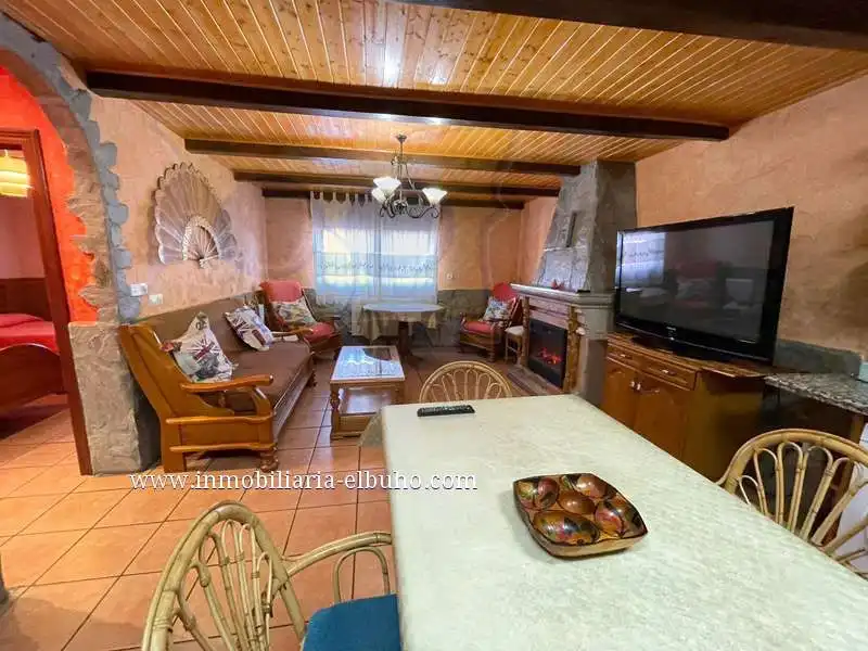 Wohnzimmer von Gebäude zum Verkauf in Candelario